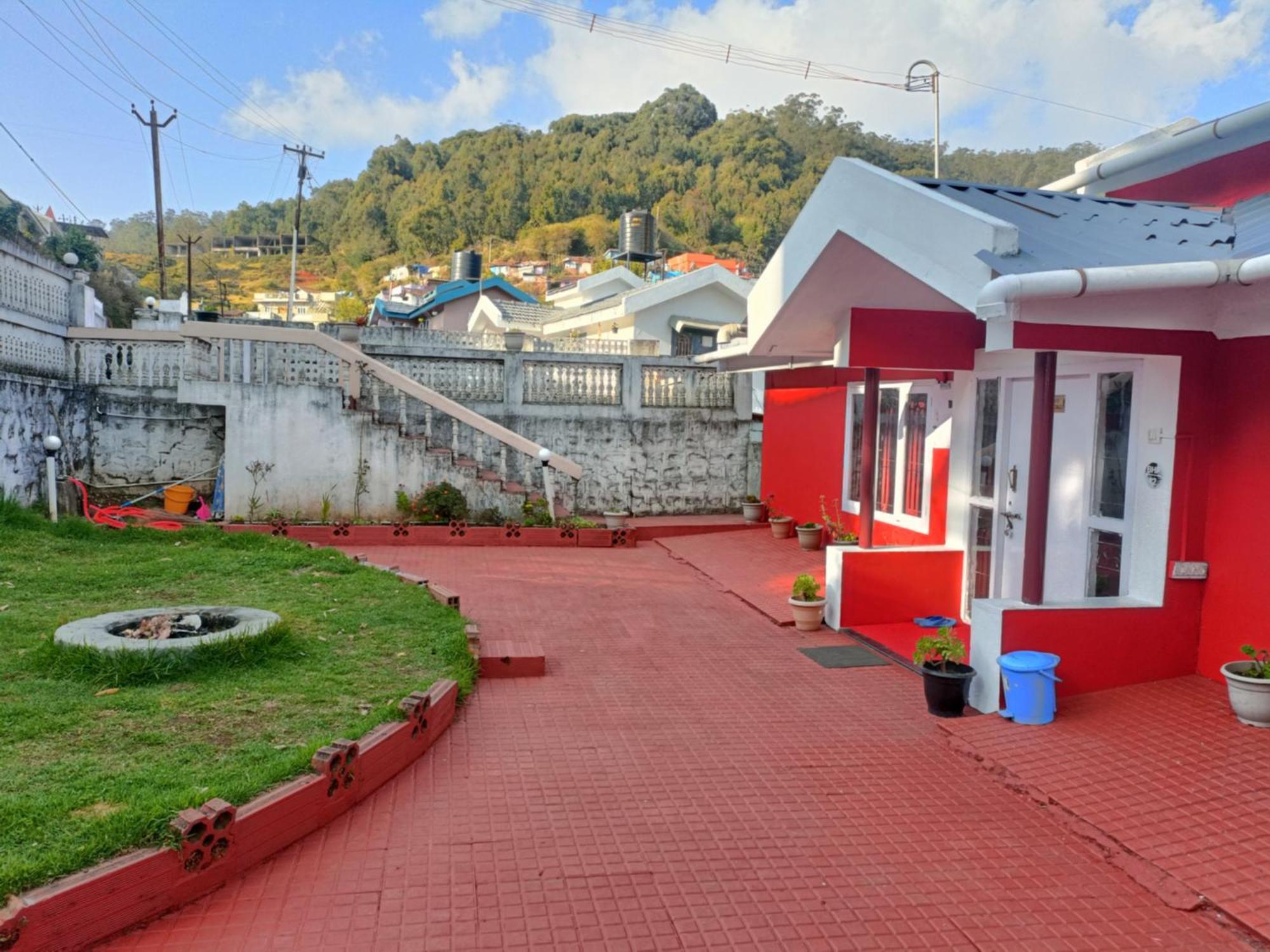Queens Cottage - Individual Cottage Udagamandalam Exterior foto