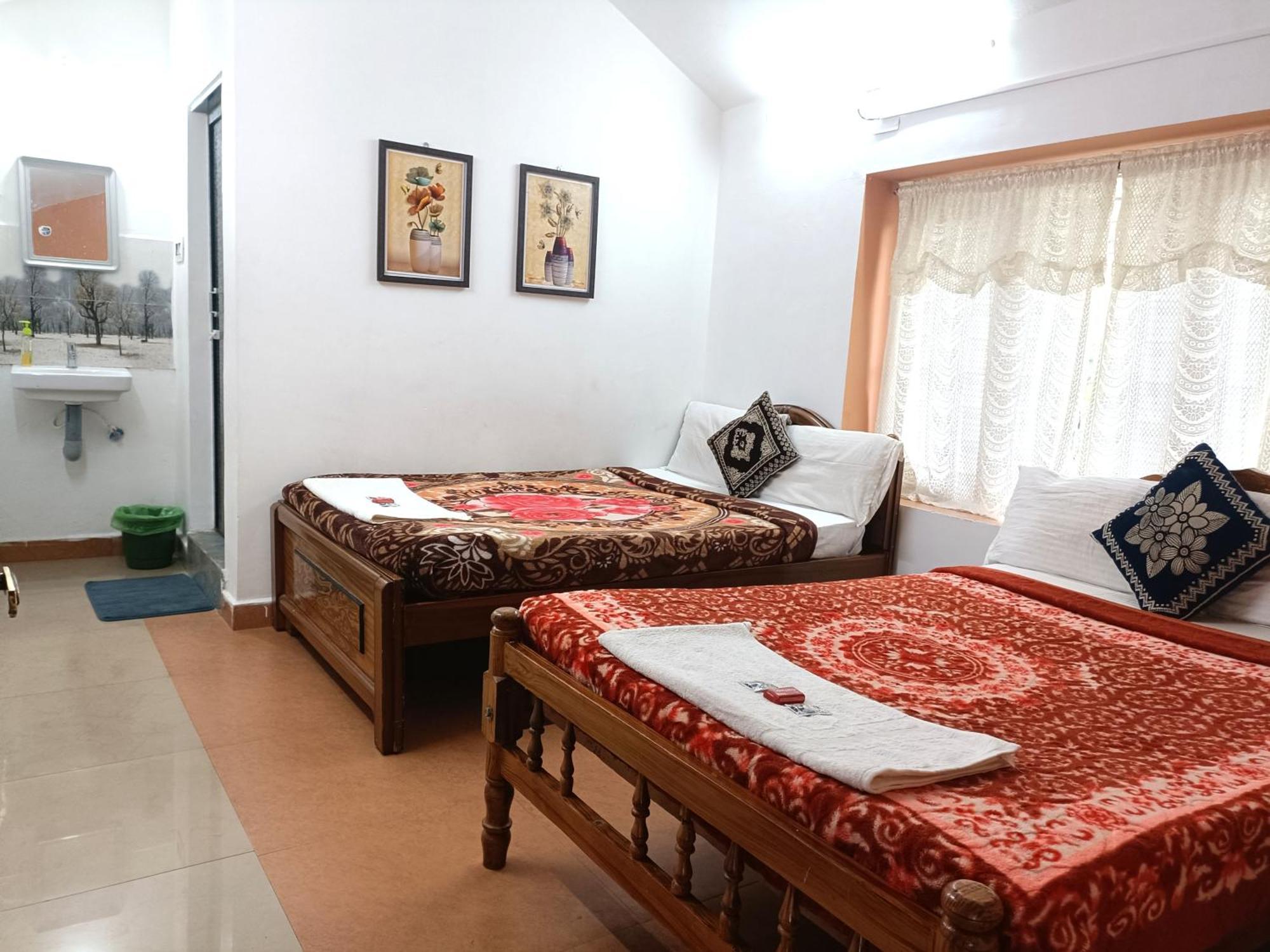 Queens Cottage - Individual Cottage Udagamandalam Exterior foto
